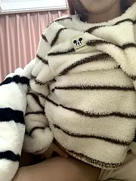 Aimeil online show from December 14, 2025, 6:45 pm