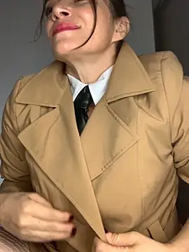 Liloo8923 online show from October 11, 2025, 3:06 am