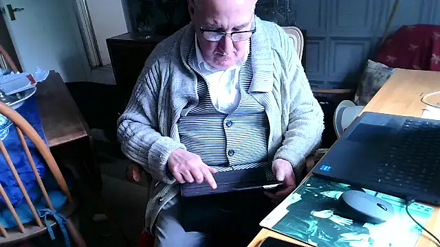 Adamdaddybear online show from March 13, 2025, 2:12 pm