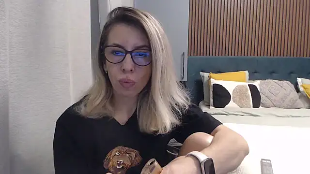 SukyGirl online show from March 6, 2025, 10:30 am