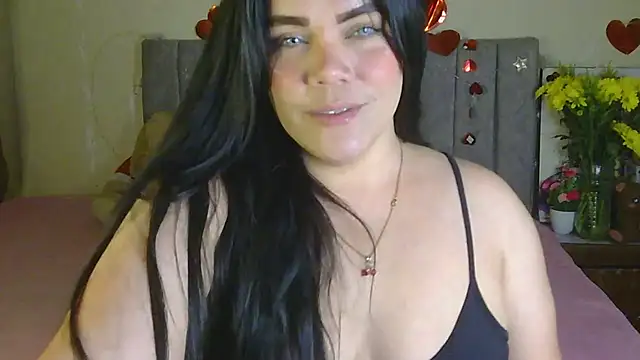 Snapshot of blue_angel33 chatting on September 22, 2025, 12:23 am blue angel33 online show from September 22, 2025, 12:23 am