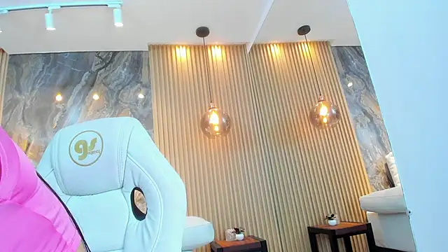 Snapshot of ella_harper chatting on February 8, 2025, 9:13 am ella harper online show from February 8, 2025, 9:13 am