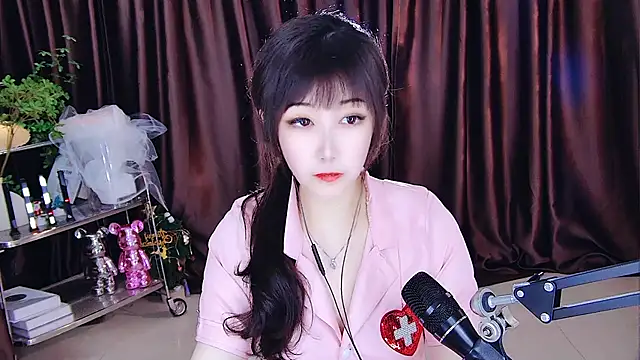 xiaoya666--baby online show from March 13, 2025, 2:44 pm