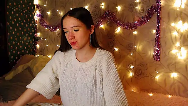 Snapshot of fluffy_kitty_ chatting on March 5, 2025, 2:45 pm fluffy kitty online show from March 5, 2025, 2:45 pm