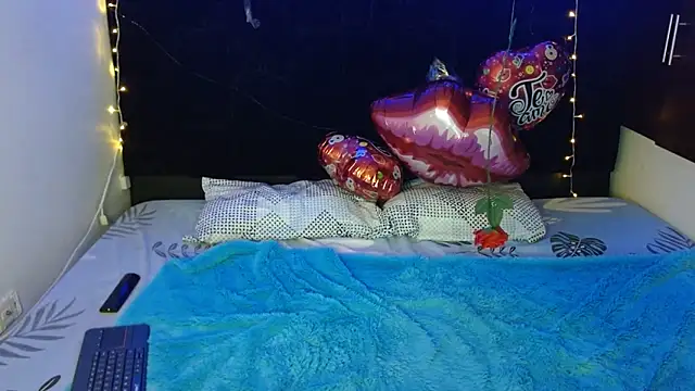 Miapeyton online show from February 18, 2025, 2:06 pm