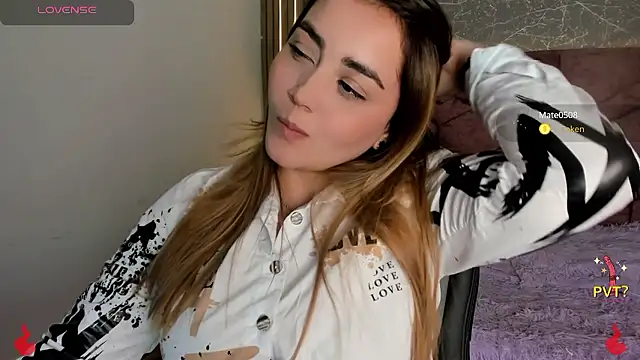 Lucia star   online show from December 5, 2024, 7:17 pm