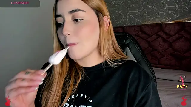 Lucia star   online show from January 7, 2025, 7:06 pm