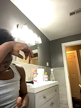 Snapshot of Festivitiesking1 chatting on November 7, 2025, 2:50 pm Festivitiesking1 online show from November 7, 2025, 2:50 pm