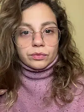 Snapshot of ItalianiMuli chatting on January 4, 2025, 11:06 pm ItalianiMuli online show from January 4, 2025, 11:06 pm