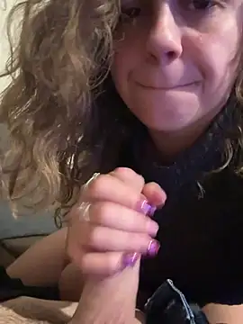 Snapshot of ItalianiMuli chatting on February 23, 2025, 7:17 pm ItalianiMuli online show from February 23, 2025, 7:17 pm