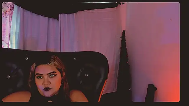 Agatha humidity online show from March 20, 2025, 7:35 pm