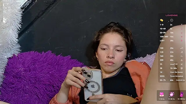 sweetdam12 online show from March 30, 2026, 8:32 pm