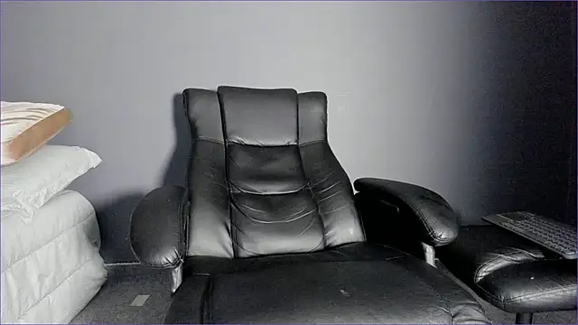 Snapshot of Brock_hurn1 chatting on May 27, 2026, 2:58 pm Brock hurn1 online show from May 27, 2026, 2:58 pm
