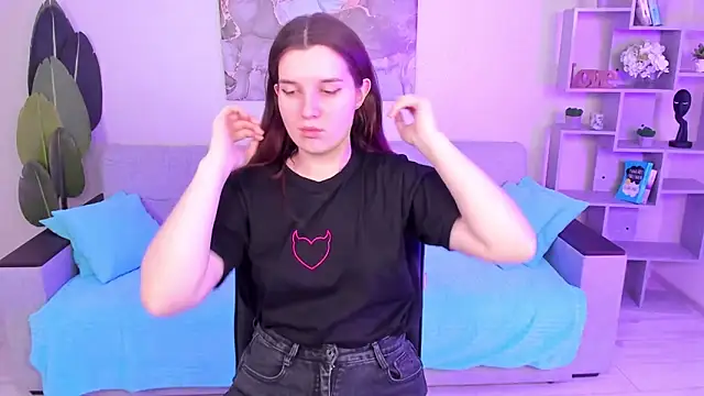 BonneyLove online show from February 13, 2025, 9:38 pm