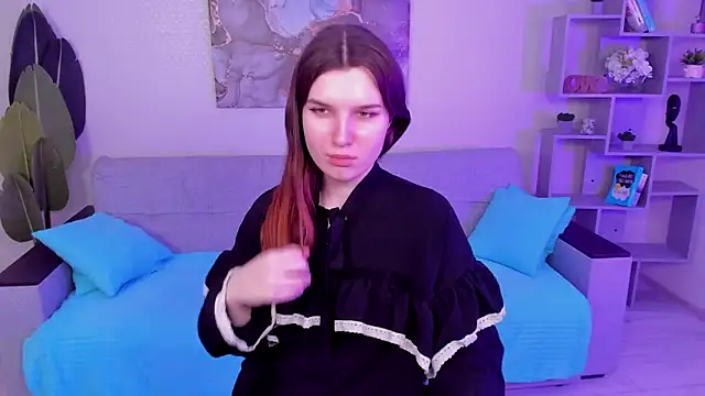 BonneyLove online show from February 17, 2025, 9:41 pm