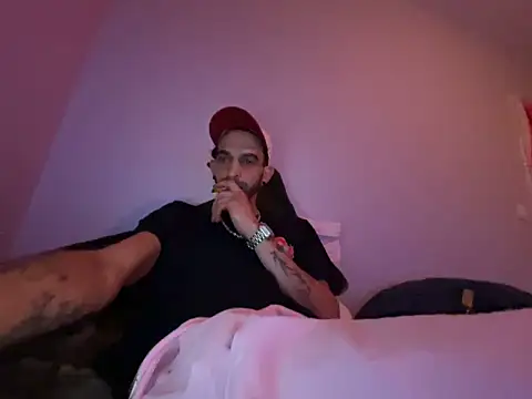 Rebeu313 online show from April 12, 2026, 2:16 am