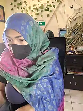 Snapshot of NAJWA-ARAB chatting on December 4, 2024, 2:37 pm NAJWA-ARAB online show from December 4, 2024, 2:37 pm