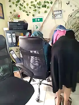 Snapshot of NAJWA-ARAB chatting on December 23, 2024, 2:50 pm NAJWA-ARAB online show from December 23, 2024, 2:50 pm