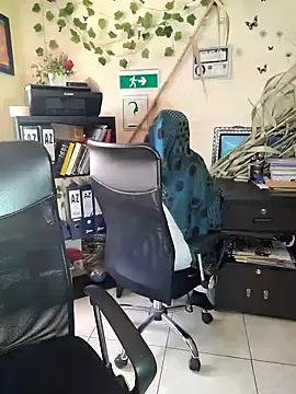 Snapshot of NAJWA-ARAB chatting on December 24, 2024, 2:22 pm NAJWA-ARAB online show from December 24, 2024, 2:22 pm