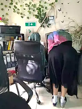 Snapshot of NAJWA-ARAB chatting on January 29, 2025, 2:10 pm NAJWA-ARAB online show from January 29, 2025, 2:10 pm