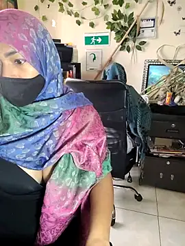 Snapshot of NAJWA-ARAB chatting on February 26, 2025, 2:25 pm NAJWA-ARAB online show from February 26, 2025, 2:25 pm