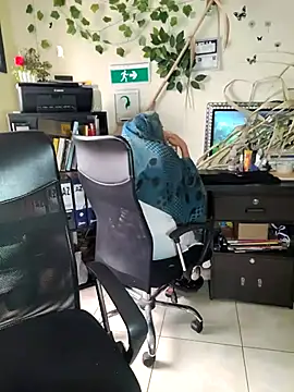 Snapshot of NAJWA-ARAB chatting on February 27, 2025, 2:10 pm NAJWA-ARAB online show from February 27, 2025, 2:10 pm