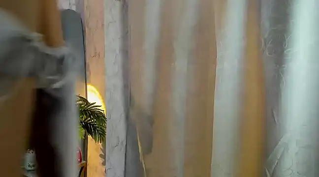 skyyfoxpraga online show from March 18, 2025, 3:21 pm