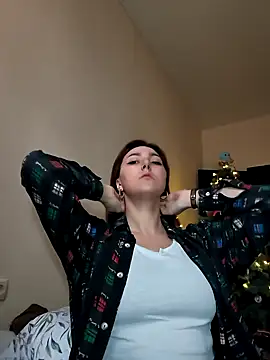 MiaStika online show from December 29, 2024, 9:17 am