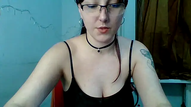 MiaStika online show from February 24, 2025, 7:30 pm