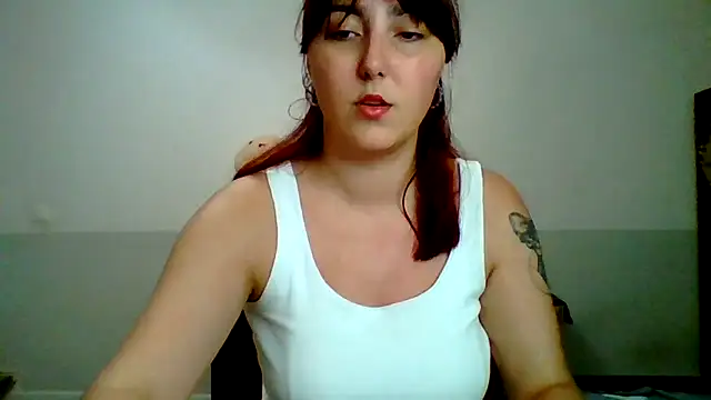 MiaStika online show from September 8, 2025, 7:35 pm