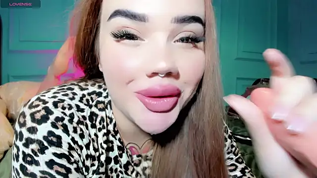 Aira vi online show from December 25, 2024, 12:58 pm