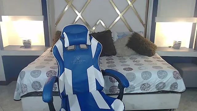 Perla prg online show from March 1, 2025, 1:07 pm