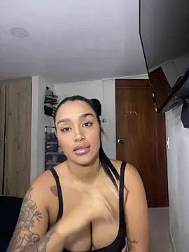 KatalinnaBrown online show from July 24, 2026, 10:41 pm