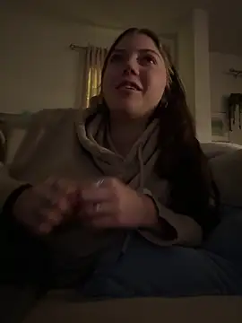 emilycoco online show from March 21, 2026, 3:22 am