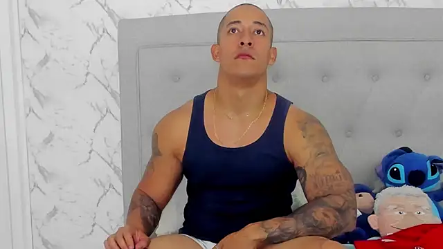 luigiferrara online show from February 25, 2026, 9:24 pm