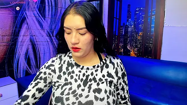 Violetaa diazz online show from February 6, 2025, 9:06 pm