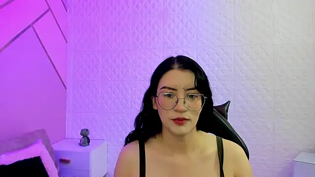 Violetaa diazz online show from March 17, 2026, 9:07 pm