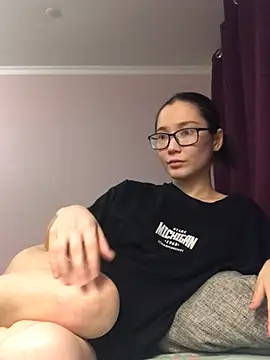 Snapshot of Milka23 chatting on December 15, 2024, 10:15 pm Milka23 online show from December 15, 2024, 10:15 pm