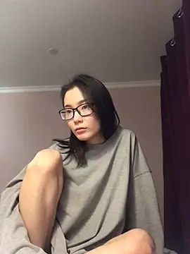 Snapshot of Milka23 chatting on December 29, 2024, 2:42 pm Milka23 online show from December 29, 2024, 2:42 pm