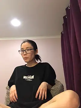 Snapshot of Milka23 chatting on December 30, 2024, 4:08 pm Milka23 online show from December 30, 2024, 4:08 pm