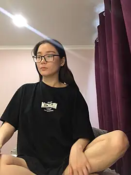 Snapshot of Milka23 chatting on January 25, 2025, 9:15 am Milka23 online show from January 25, 2025, 9:15 am