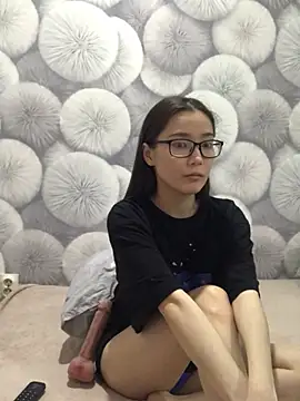 Snapshot of Milka23 chatting on March 2, 2025, 2:00 pm Milka23 online show from March 2, 2025, 2:00 pm