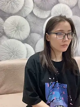 Snapshot of Milka23 chatting on March 8, 2025, 3:56 pm Milka23 online show from March 8, 2025, 3:56 pm