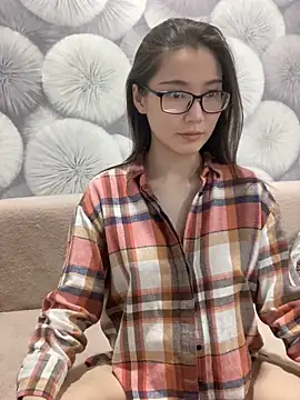 Snapshot of Milka23 chatting on March 9, 2025, 8:52 pm Milka23 online show from March 9, 2025, 8:52 pm