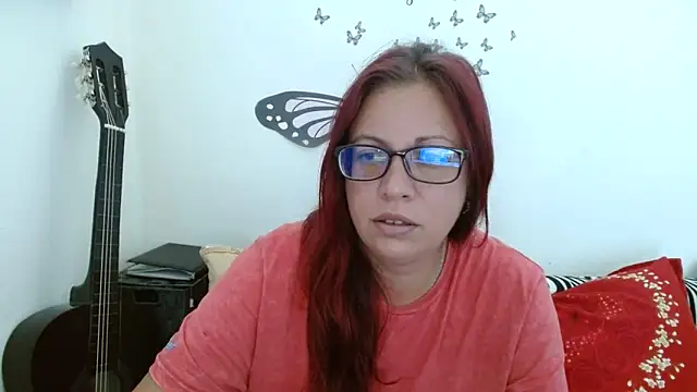 Snapshot of LadyHellene chatting on June 9, 2026, 4:46 am LadyHellene online show from June 9, 2026, 4:46 am