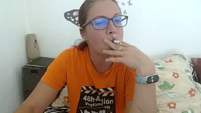 Snapshot of LadyHellene chatting on July 23, 2026, 6:22 am LadyHellene online show from July 23, 2026, 6:22 am