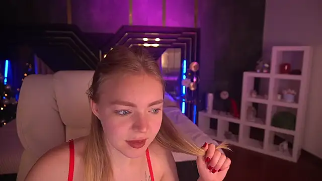 EmilySunshineS online show from January 1, 2025, 9:09 pm