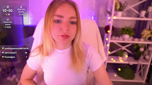 EmilySunshineS online show from February 3, 2025, 1:09 am