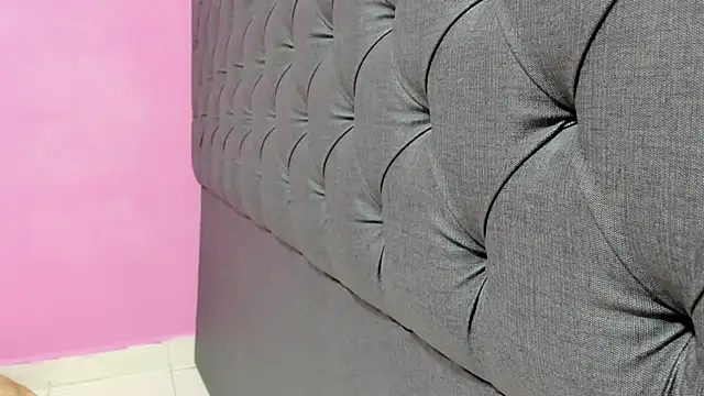  candy jade  online show from February 12, 2026, 10:32 am