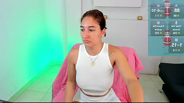 ScarlettWet9 online show from December 12, 2024, 4:04 am